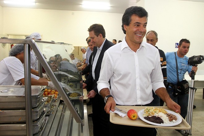 No almoço, Richa continuou com a agenda oficial: parada no Restaurante Popular |