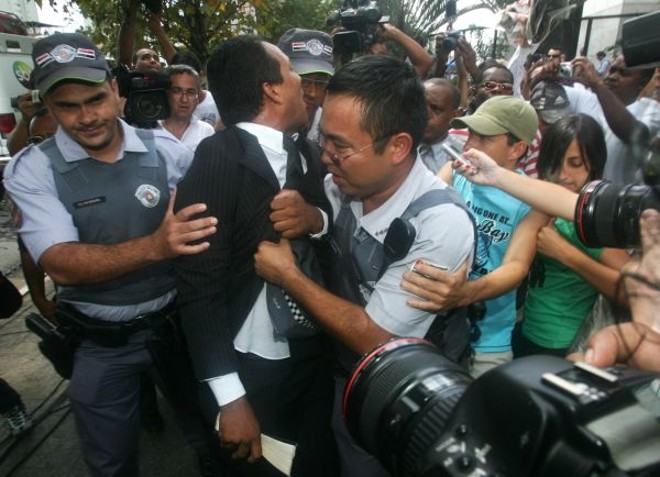 Discussão entre pastor que defendia casal e populares: emoção marcou o júri mais esperado do ano | 