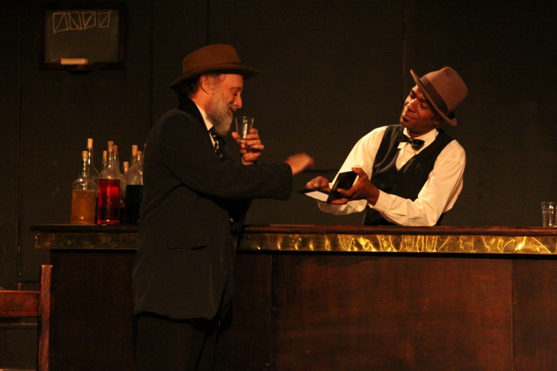 Cena da peça "John & Joe" | Divulgação