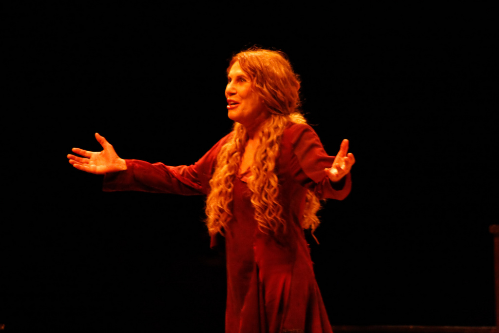 Renata Sorrah é Lady Macbeth | Ernesto Vasconcelos / clix.fot.br / Divulgação