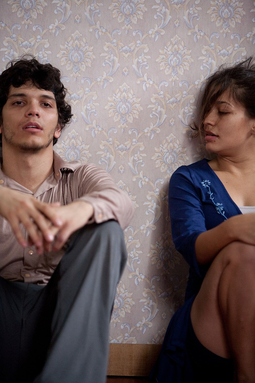 João Valadares e Fabiana Loyola vivem um amor em meio ao abandono | Tiago Lima/Divulgação