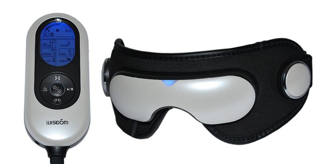 Máscara relaxante - Ideal para quem fica tenso, ansioso e com medo quando senta na cadeira do dentista, a máscara massageadora com mp3, da Brasil Medic, tem nove bolsas de massagem para a face. Durante o tratamento, o paciente pode se distrair deixando em segundo plano a preocupação com os procedimentos do dentista. Para quem gosta de música, pode passar suas favoritas do computador para o controle da máscara. O preço nas lojas de equipamentos médicos e odontológicos em São Paulo varia de R$ 699 a R$ 800. O produto ainda não está à venda em Curitiba. Informações: (43) 3371-6926 |