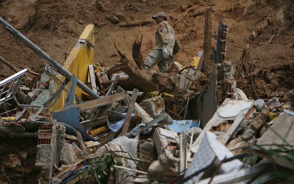 Em Angra dos Reis, no litoral do Rio, a chuva deixou 53 mortos na virada do ano. Um total de 91 pessoas morreu no estado | Andre Mello/Agência O Dia