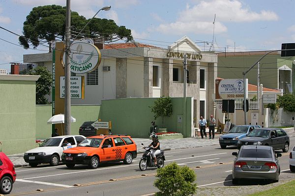 Das 24 funerárias que atuam em Curitiba, 19 permanecem na licitação | Ivonaldo Alexandre/Gazeta do Povo