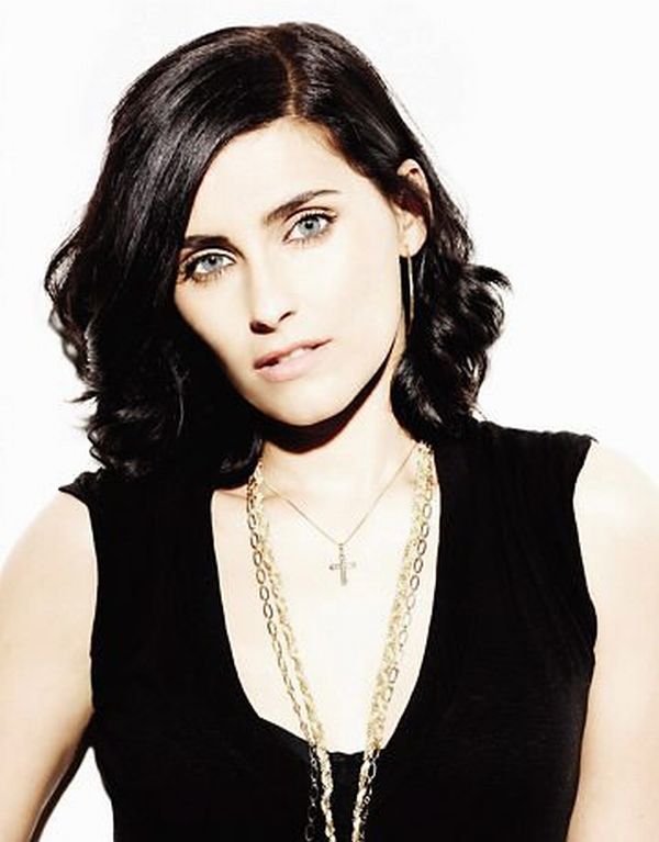 Nelly Furtado promete "que os brasileiros verão um pouco de cada uma" das Nellys: a neo-hippie, a do hip hop, do banho de loja e a latina | Divulgação