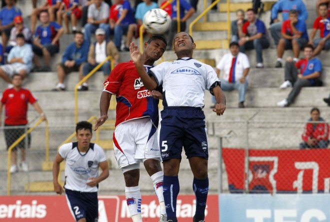Jogo foi bem disputado, mas o Paraná venceu pela eficiência | 