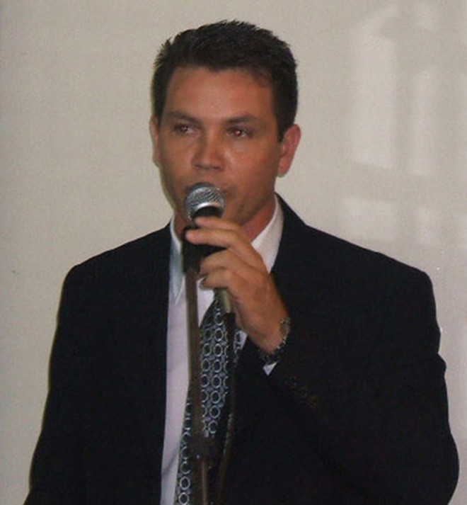 Rutz: emboscado no caminho de casa |