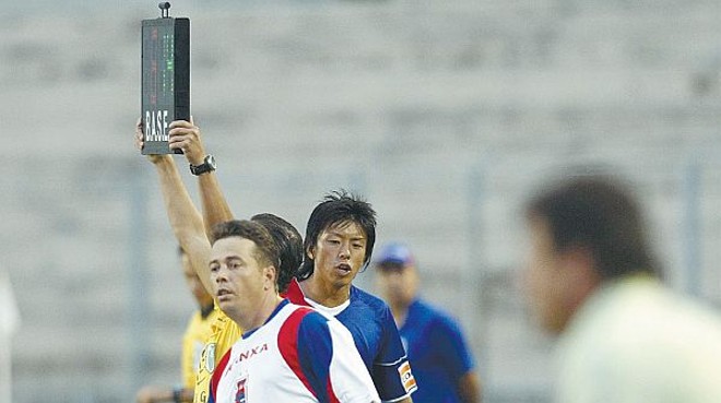 O japonês Yohei entra na partida: 