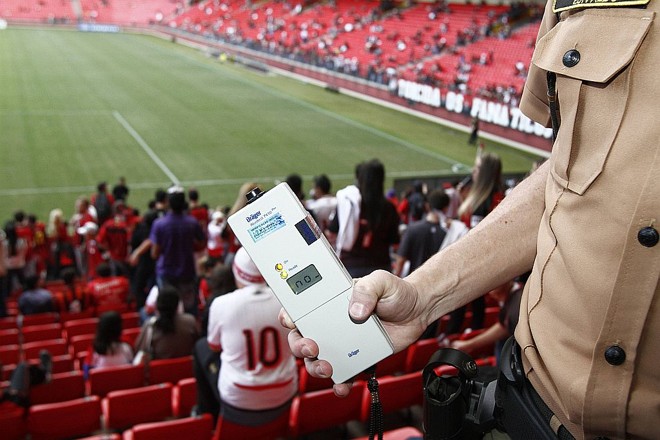 Bafômetro foi usado pela primeira vez em jogos no país |