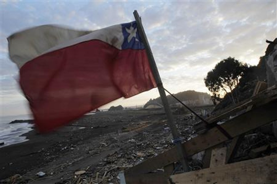 Bandeira do país devastado pelo forte terremoto de sábado | Reuters