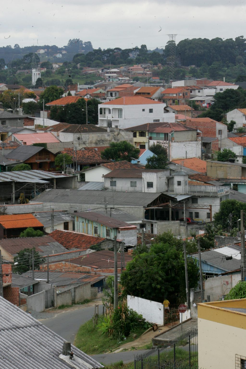 A Vila Sabará, uma das que tiveram lotes negociados de forma irregular pela Cohab | Marcelo Elias/Gazeta do Povo
