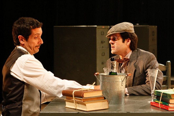 Cena da peça Travesties, a primeira da Companhia de Ópera Seca sem Gerald Thomas na direção |