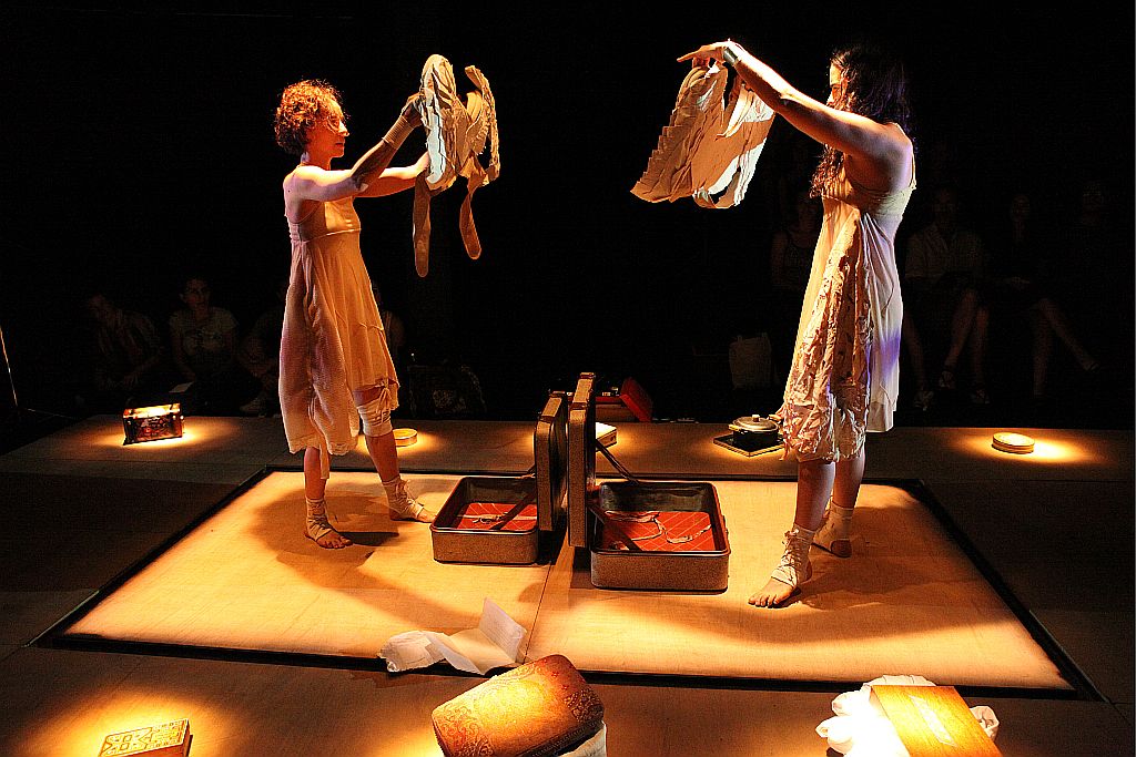 De Como Fiquei Bruta Flor: metalinguagem em espetáculo feminino sobre o abandono do amor, com a Cia. Livre | Divulgação