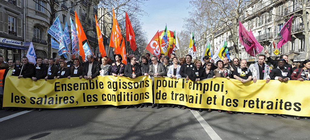 Manifestantes franceses pediram melhores salários e estabilidade no emprego | Reuters