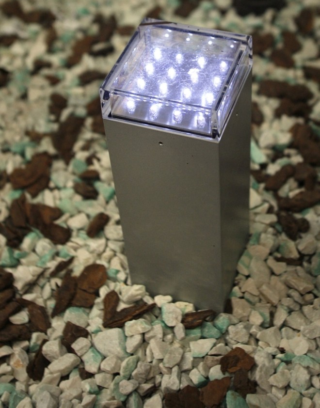 Poste de led à venda no Balaroti por R$ 125,07 |