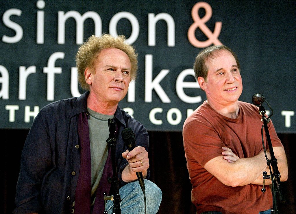 Art Garfunkel e Paul Simon: com quase 70 anos de idade, eles continuam encantando o público | Reuters