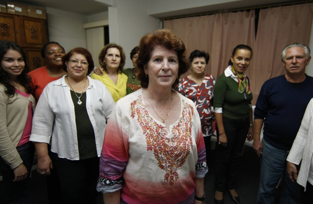 Maria Inês Malanga preside uma associação que alerta sobre necessidades de exames e cuidados contra o câncer de mama | Pedro Serápio/Gazeta do Povo