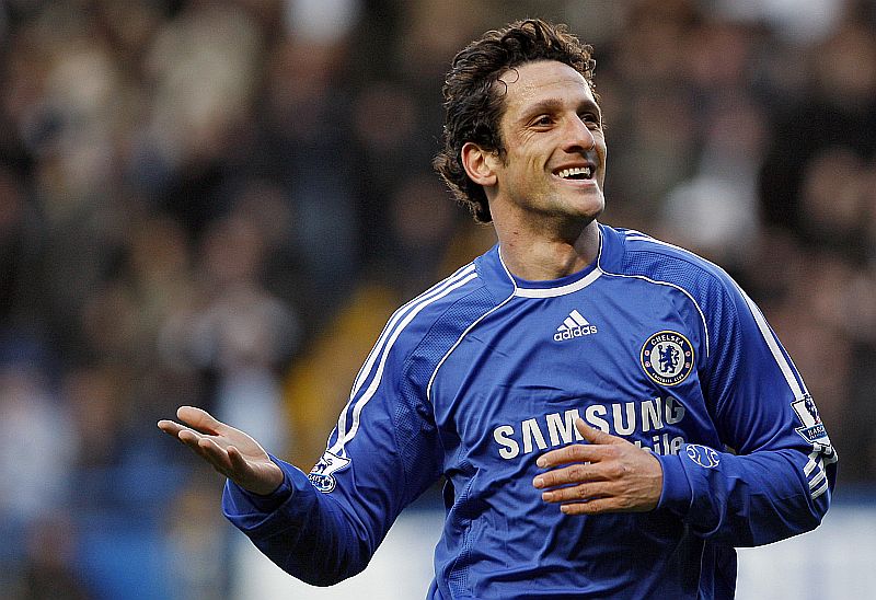 Belletti, nos tempos de Chelsea: lateral vai para o Ceará | Adrian Dennis/AFP