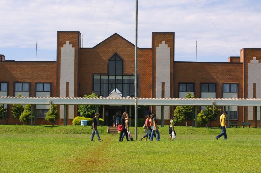Câmpus da Unioeste em Foz do Iguaçu: as vagas são temporárias e, além de Foz, são destinados para as cidades de Cascavel, Francisco Beltrão, Toledo e Marechal Cândido Rondon | Christian Rizzi/Gazeta do Povo