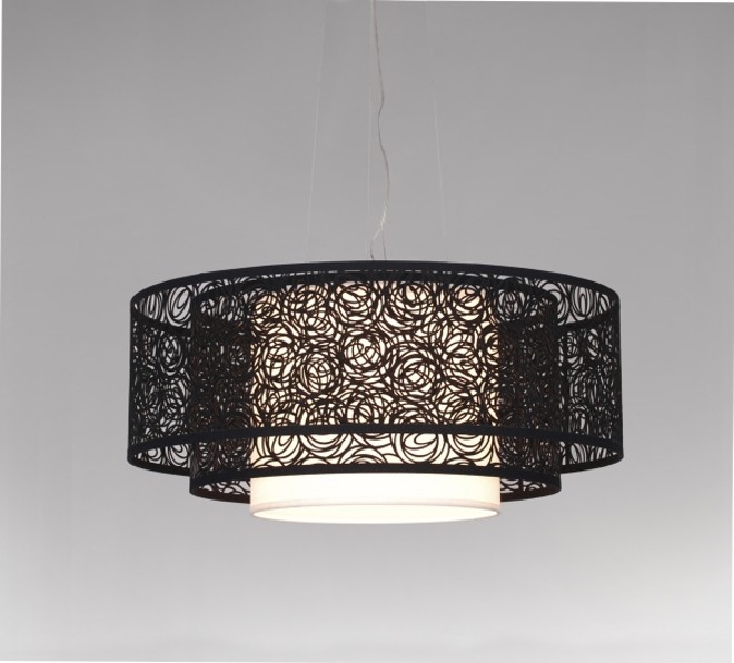 Pendente redondo triplo da Art Maison, em desenho em tecido recortado com laser. Preço sugerido: R$ 3.657 |