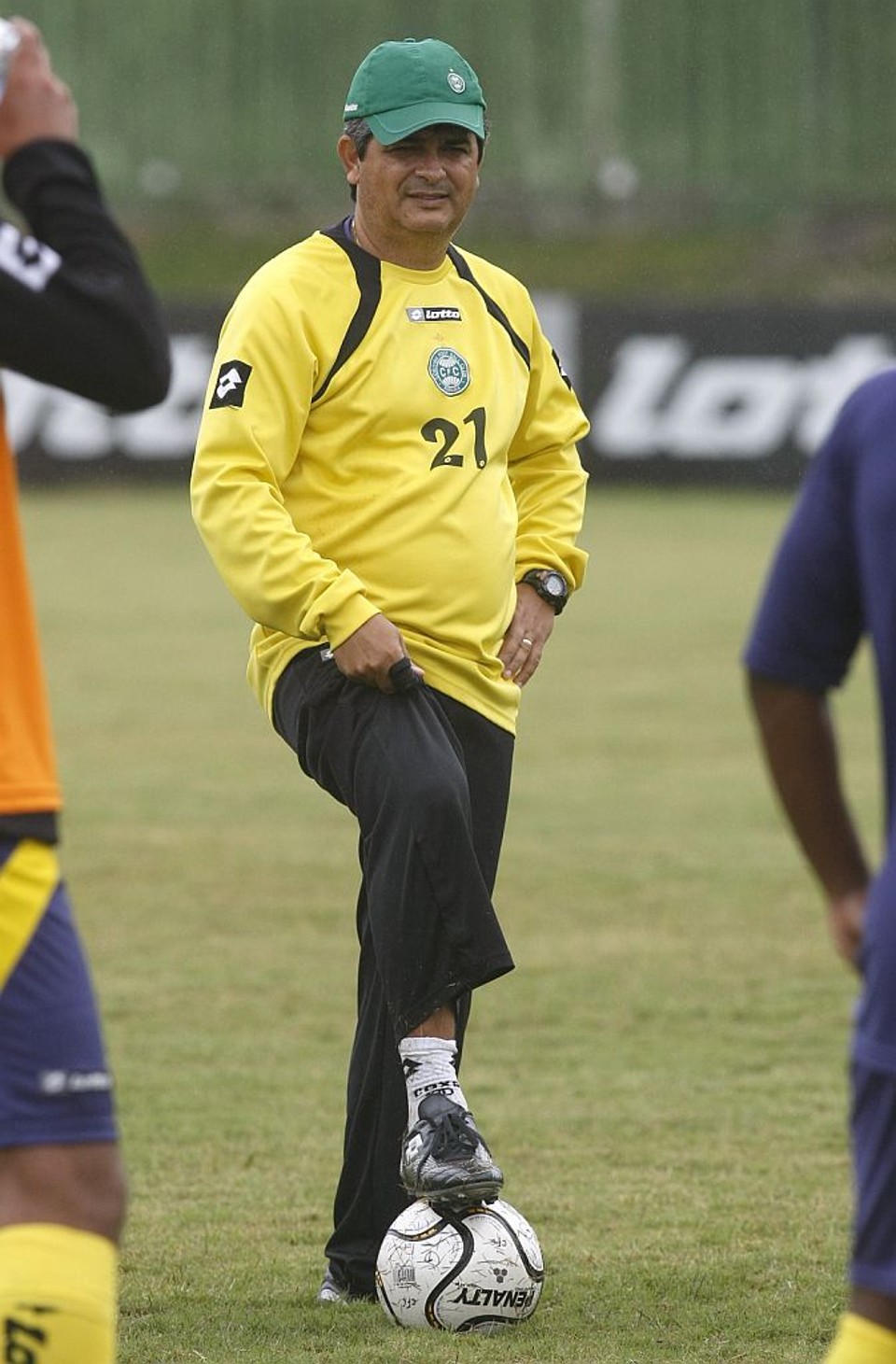Ney Franco já perdeu um título paranaense pelo Atlético por causa de um jogo | Rodolfo Bührer / Gazeta do Povo