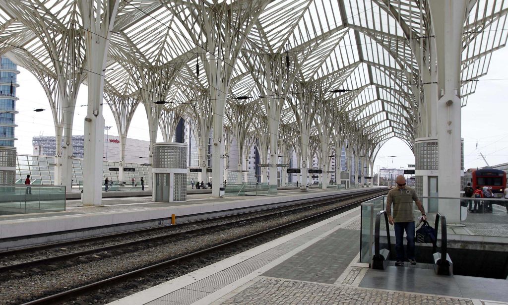 Funcionários dos transportes entraram em greve em Portugal: país também foi rebaixado pela Standard & Poors | Jose Manuel Ribeiro/Reuters