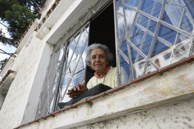 Eunice Teixeira: moradora da via há 40 anos |