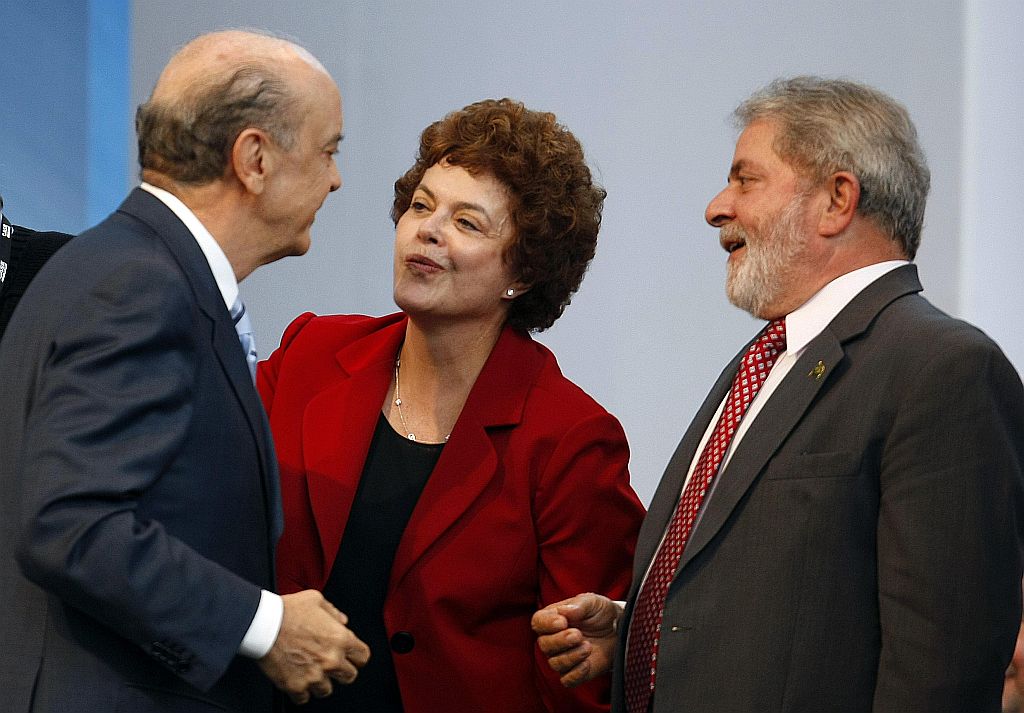 Cordialidade: beijinho pra lá e pra cá. | Paulo Whitaker/Reuters