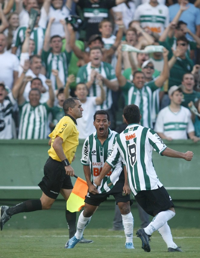 Mais festa de Marcos Aurélio com o seu gol | 