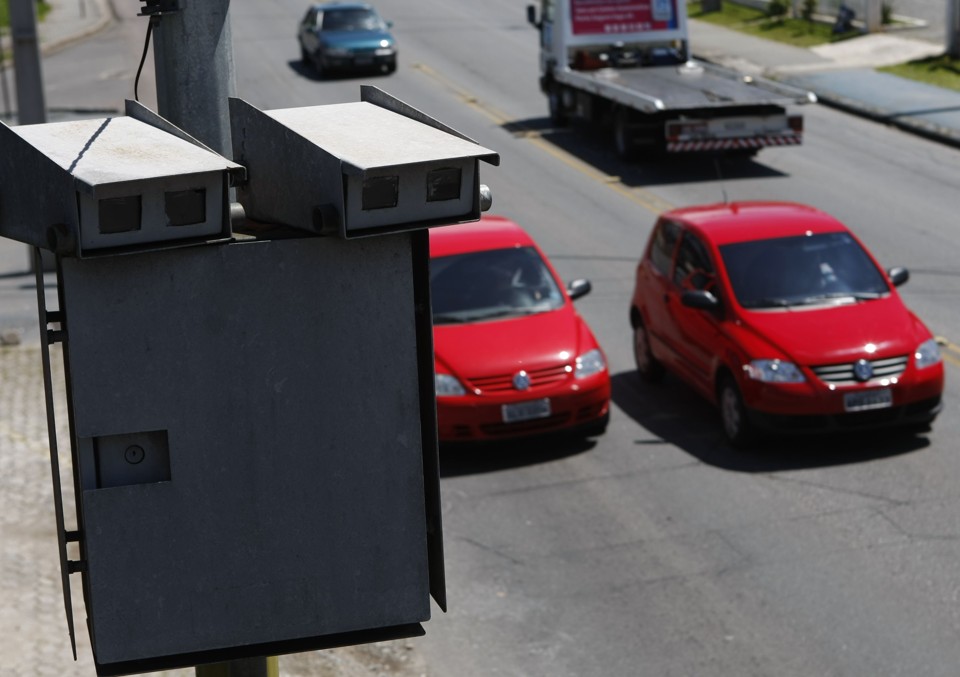 Radares da Urbs: eles não poderiam mais estar multando? | Marcelo Elias / Agência de Notícias Gazeta do Povo