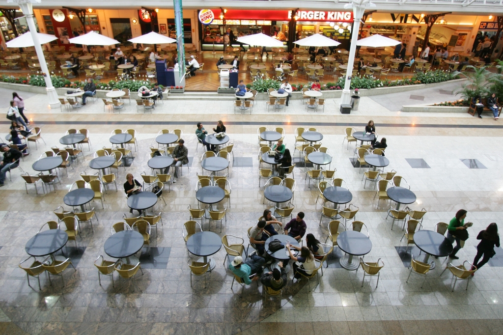 Pesquisas mostram que o número de restaurantes e lanchonetes preocupados com a alimentação de seus clientes tem aumentado | Daniel Castellano/Gazeta do Povo