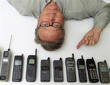 Um novo estudo examinando a relação entre o uso de aparelhos celulares e problemas de saúde no longo prazo | Reuters