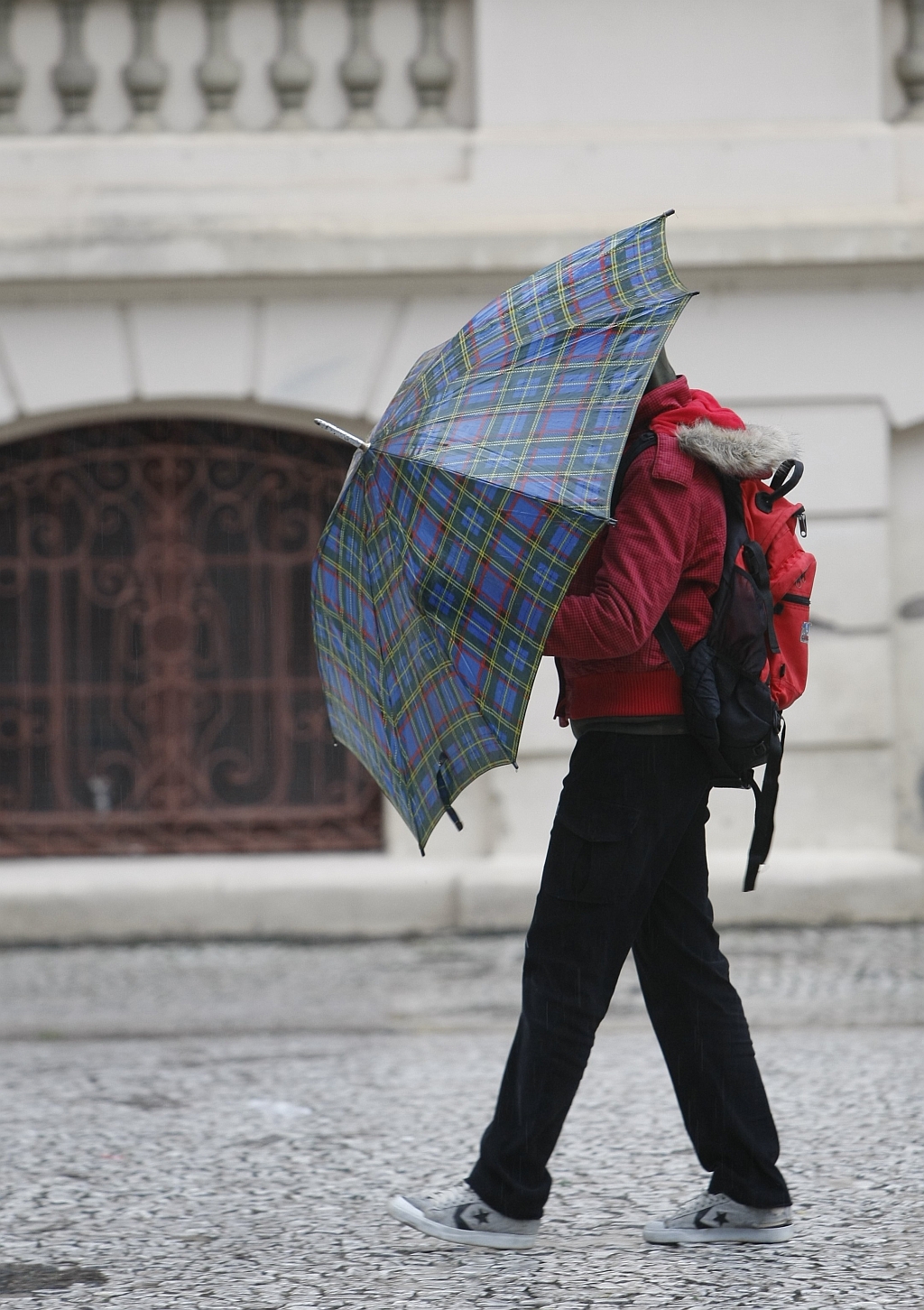 Em Curitiba, mínima registrada na manhã de ontem foi de 9,2 graus | Aniele Nascimento/Gazeta do Povo