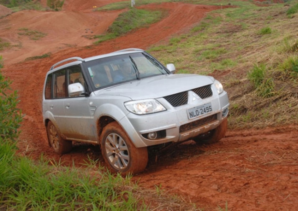 Mitsubishi Pajero TR4 | Divulgação