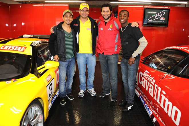 Rafinha, Ricci, Derani e Geraldo no box da CRT Brasil | 