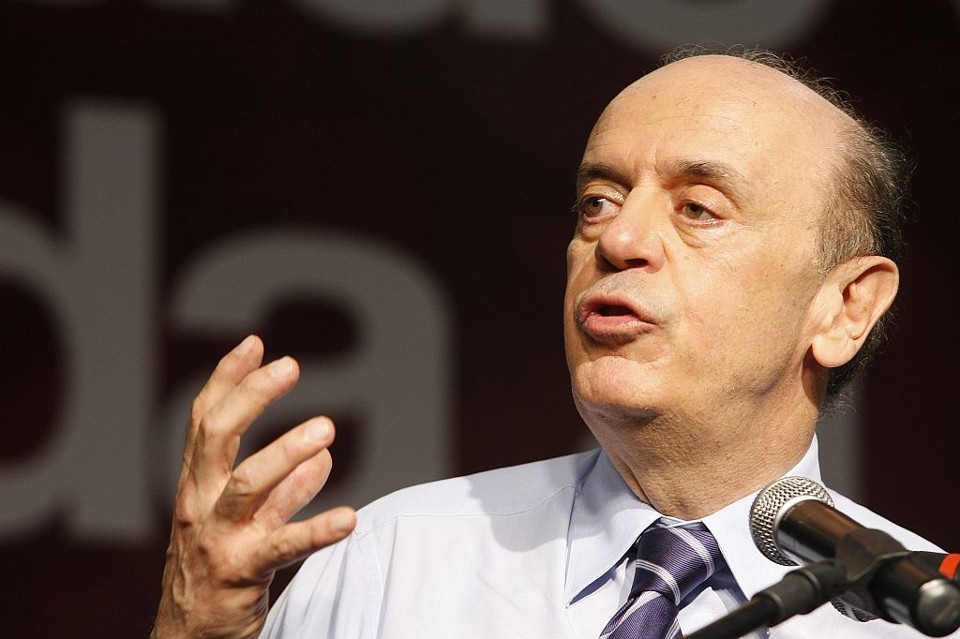 Tucanos esperam 7 horas para ter acesso a dados de pesquisa Serra: pode ter sido só uma pegadinha. Mas dá o que pensar. | Rodolf oBührer/ Gazeta do Povo