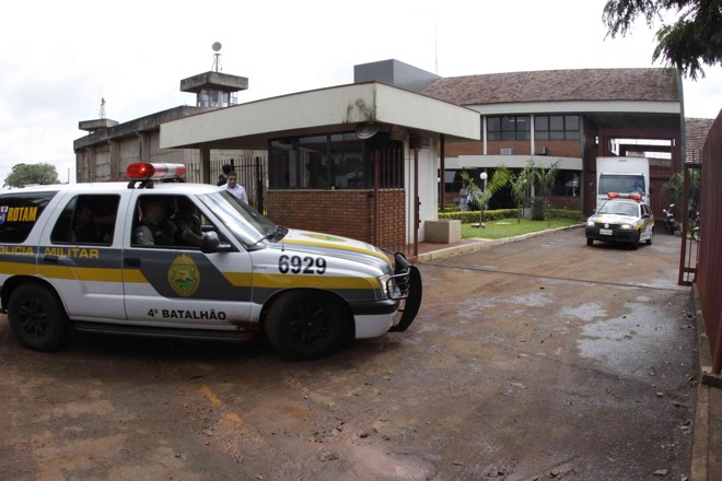 O motim começou no fim da manhã e terminou pouco depois das 15h30. Os presos reivindicavam a transferência de detentos e exigiam a presença de um juiz | 