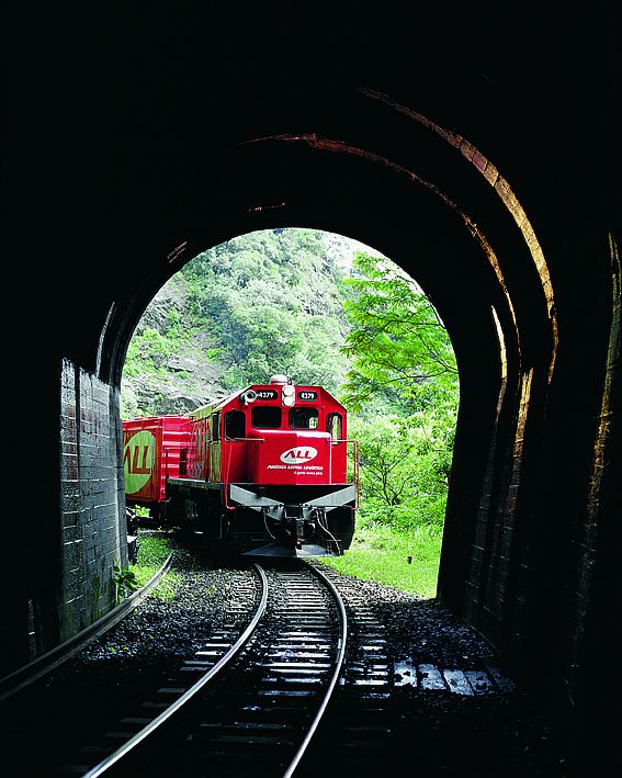 ALL atua no setor de logística e tem sede em Curitiba: empresa também está com processo de estágios aberto | Divulgação