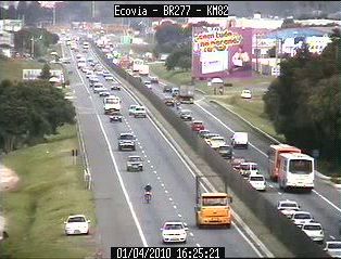 Câmera da Ecovia mostra movimento no KM 82 da BR-277 | Reprodução