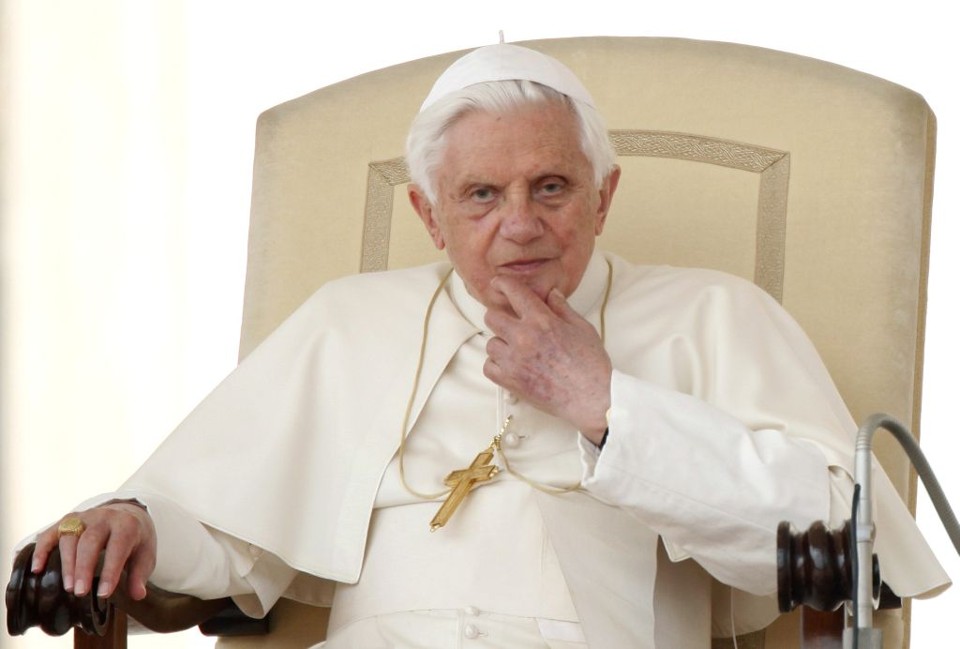 Papa Bento 16 promete ação na crise dos abusos sexuais | Reuters