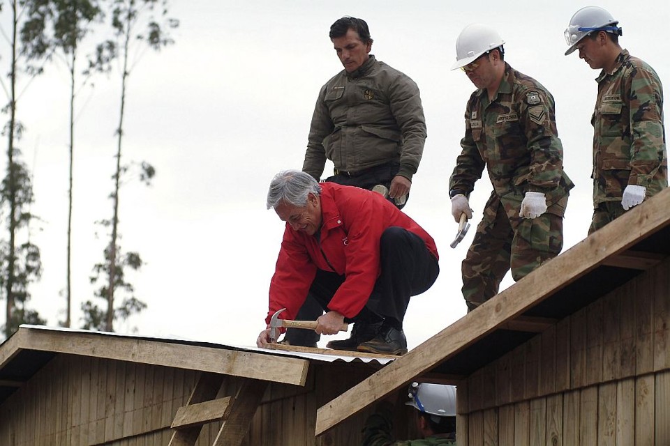 Piñera anunciou plano para reconstrução de áreas afetadas pelo terremoto, que deve arrecada5 4,8 bilhões de dólares em 4 anos | Reuters
