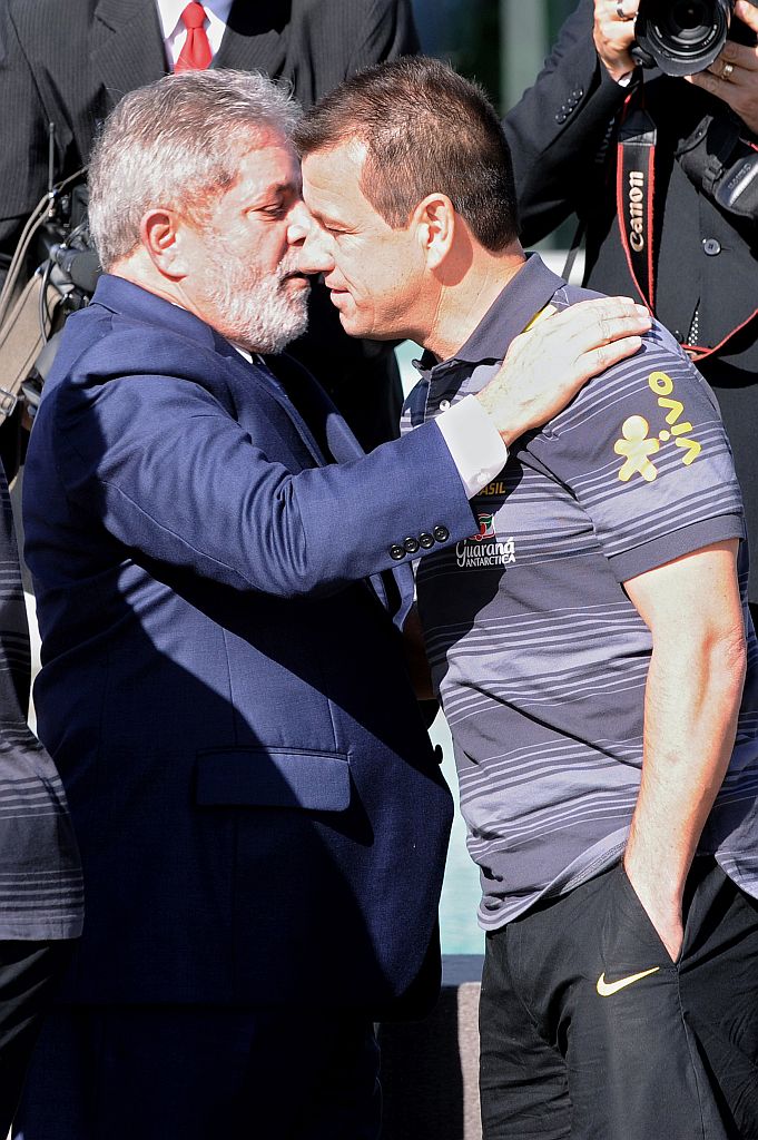 O presidente Lula deseja boa sorte ao técnico Dunga | Evaristo Sa/AFP