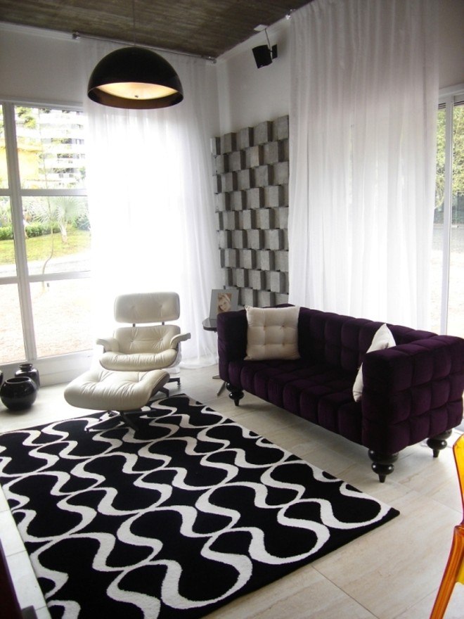 Box House, de Luiz Henrique Dias /Casa Cor PR 2010: sofá da Inove Decoração+Design |