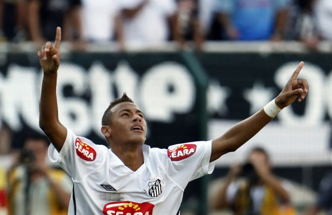 Neymar: ele tem tudo para estar na Copa de 2014. Já metade das cidades escolhidas corre o risco de ver o Mundial pela televisão. | 