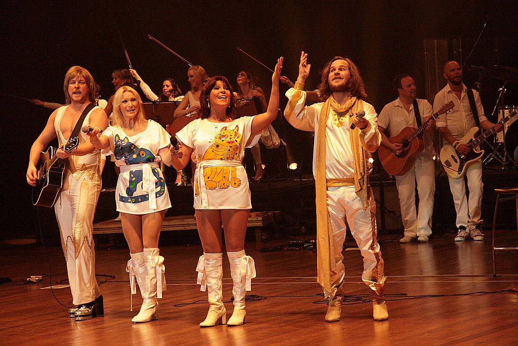 O The Abba Show quase lotou o grande autditório do Teatro Positivo | Cadu Silvério/Divulgação