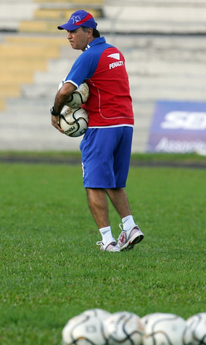Marcelo Oliveira vai assistir ao jogo do Duque de Caxias, adversário da próxima terça-feira | Daniel Castellano / Agência de Notícias Gazeta do Povo