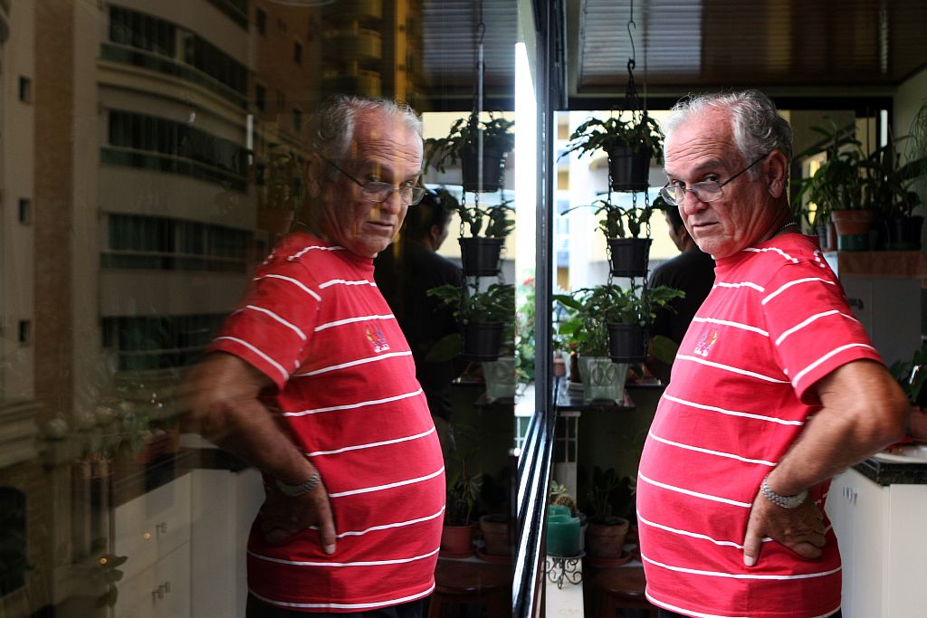 Apesar de morar em Balneário Camboriú, o capitão aposentado da Marinha do Brasil Carlos Eugênio Maurmann Cardoso rebebeu em abril R$ 12 mil da Assembleia | Albari Rosa/Gazeta do Povo