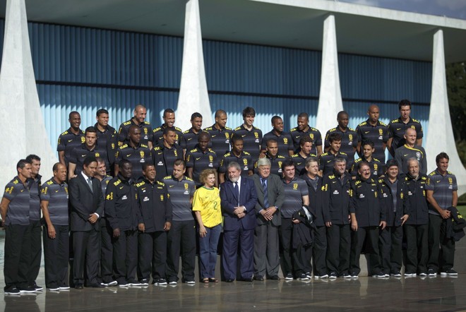 Lula e toda a delegação do Brasil que vai à Copa do Mundo |