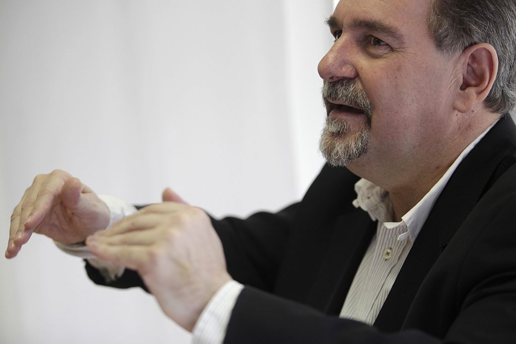 Ninguém com ficha suja vai concorrer pelo PT. Agora, isso não quer dizer que o fato de o candidato ter processo vá impedi-lo de se candidatar pela legenda. José Eduardo Dutra, presidente do PT | Ricardo Moraes/Reuters