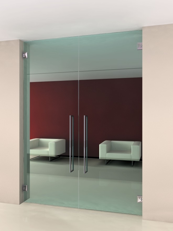 Dobradiça automática da Belcom tem mecanismo de ajuste de velocidade de fechamento da porta e sistema auto-lubrificante |